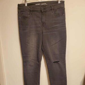 OLD NAVY ROCKSTAR JEANS